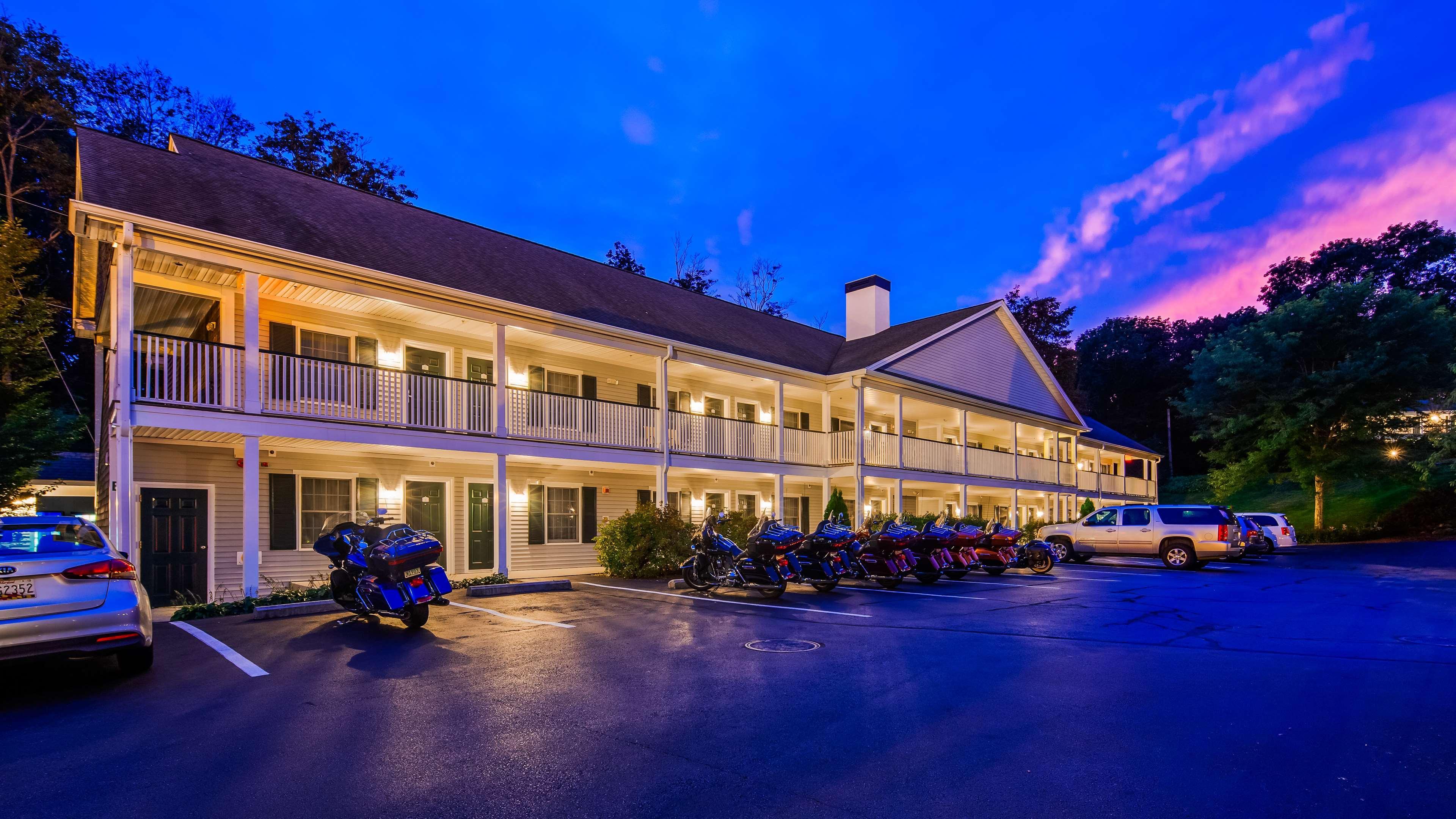 Best Western Plus Cold Spring Plymouth Exterior foto
