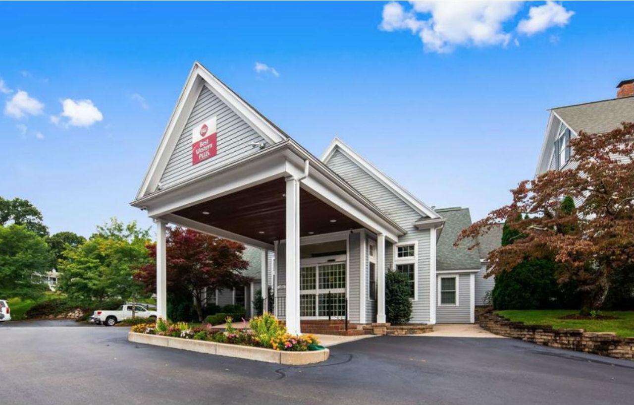 Best Western Plus Cold Spring Plymouth Exterior foto